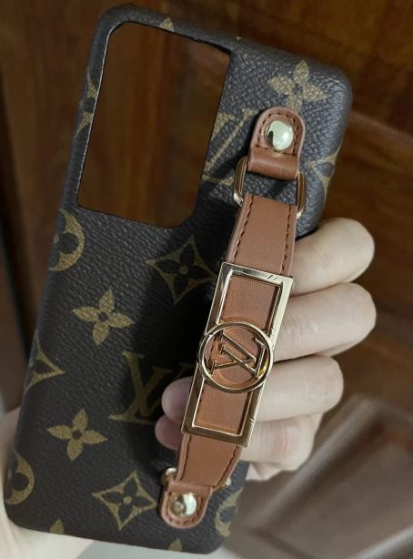 Louis Vuitton Dauphine mm Monogram Wrist band Case Samsung Galaxy S23/S22/S21 Plus Ultra