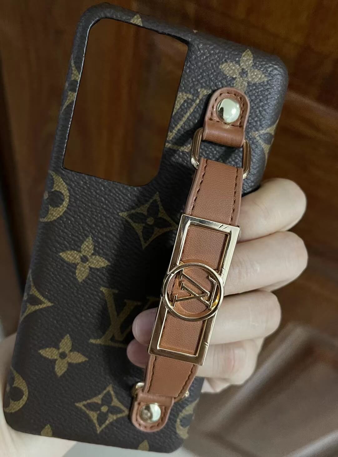 Louis Vuitton Dauphine mm Monogram Wrist band Case Samsung Galaxy