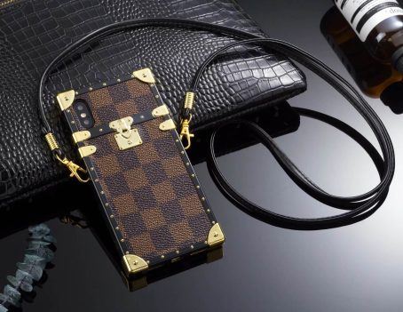 Louis Vuitton Eye Trunk Case for Samsung Galaxy S22 S21 Ultra Plus Note 10 20 Ultra - Brown checkerboard
