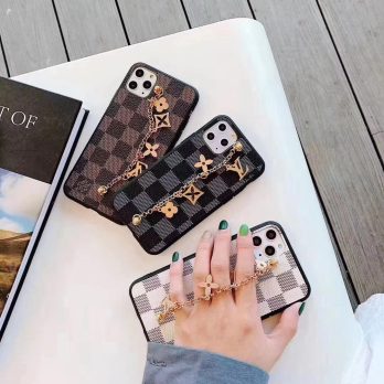 Louis Vuitton Wrist band Chain Case iPhone 15 Pro Max