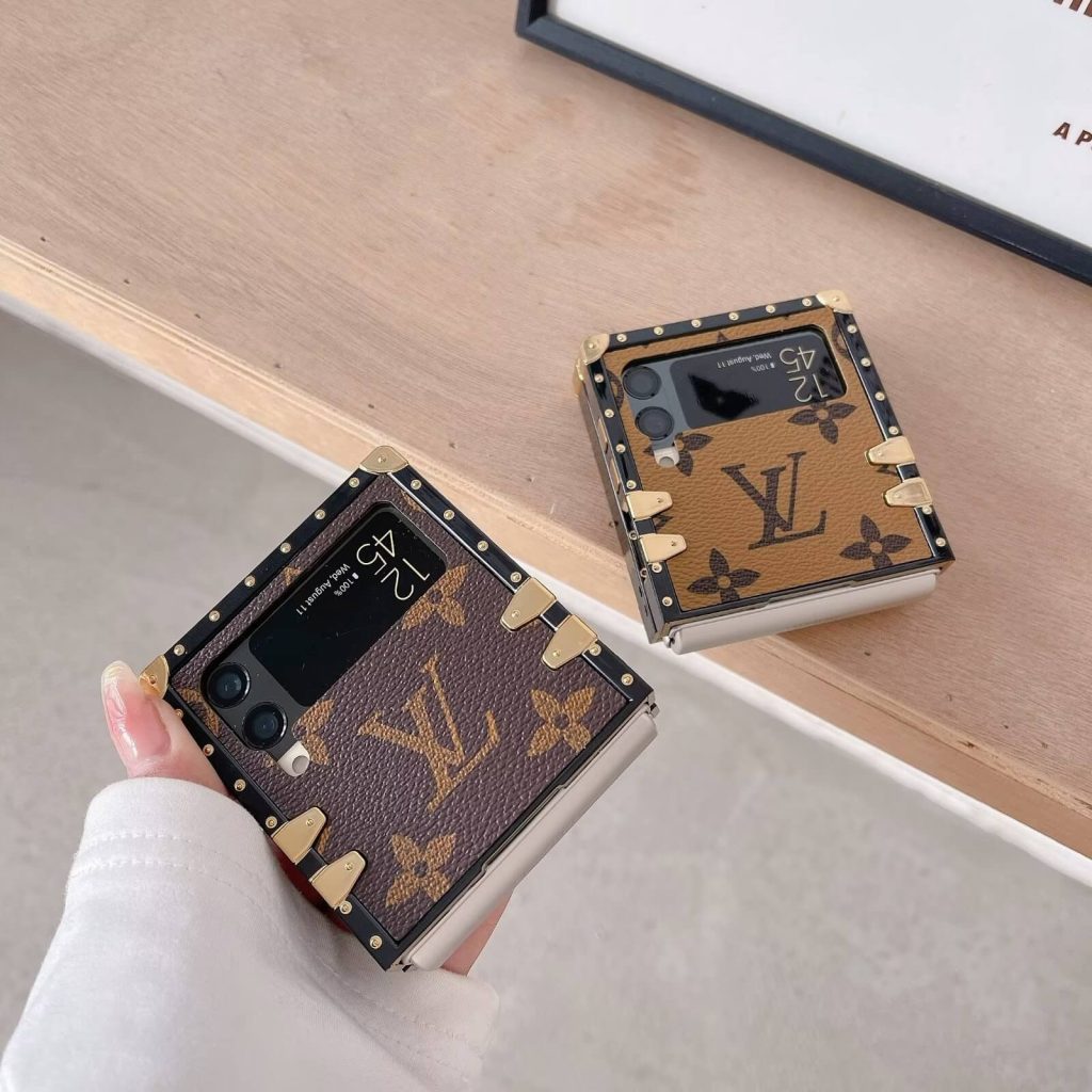 Louis Vuitton Monogram Leather Trunk Case for Samsung Galaxy Z Flip 3/ ...