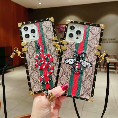 Gucci Embroidery Eye Trunk Case for Samsung Galaxy S23 S22 S21 S20 S10 Ultra Plus Note 10 20 Ultra