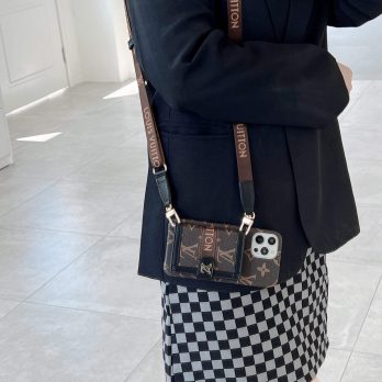[Crossbody] Louis Vuitton Brown/Black Monogram Back Wallet Case iPhone 15 13 Pro Max Xs Max XR 7 8 Plus 12 13 Mini