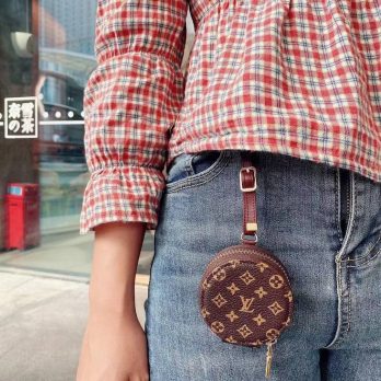 Louis Vuitton Leather Round Case Cover for Airpods 1 2 3 Pro 2nd