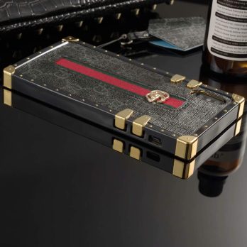 Gucci Stripe Eye Trunk Case for Samsung Galaxy S24 S23 S22 S21 S20 S10 Ultra Plus Note 10 20 Ultra